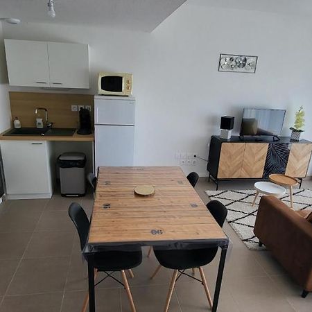 Appartement Avec Balcon/Terrasse Monteux Bagian luar foto